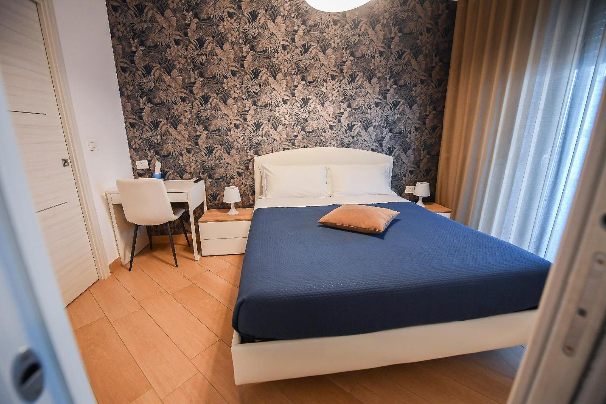 Hotel Karol Wojtyla Airport Bari Exterior foto